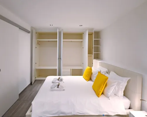 Lake View Suite 86 in Melide Hotels in Melide
