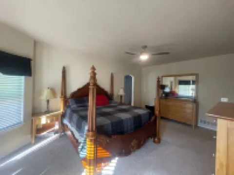 Luxurious Gold Mesa Family Retreat with Gameroom & Theater, Sleeps 10 Guests