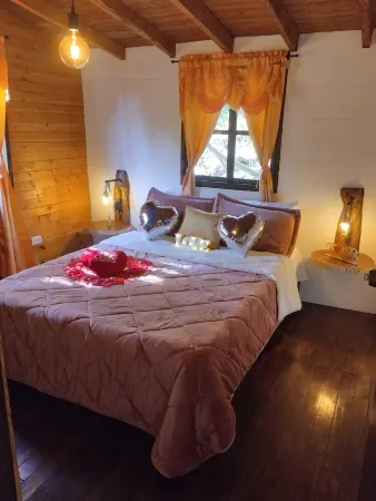 El Diamante Magic night cabin with jacuzzi and fireplace in Sta Elena Отели в г. Гуарне