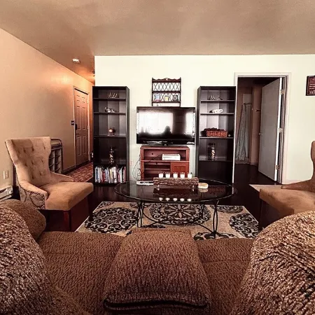 Cozy apartment nestled in the hills of Kettle Falls overlooking Lake Roosevelt.