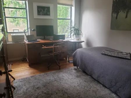 Unique spacious apartment in Manhattan, 2 bedrooms Отели рядом с достопримечательностью «Манхэттенский колледж»