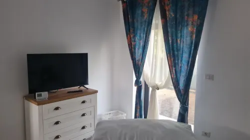 Charming 2-bedroom house in lovely Dărmănești with WiFi Hotels in Darmanesti