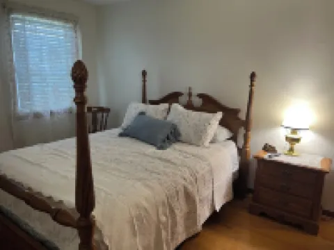 Charming 3-bedroom house located in Cottontown just 20 miles from Nashville