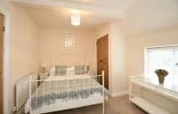 Beautiful Cottage in Kings Bromley Hotels in Lichfield District