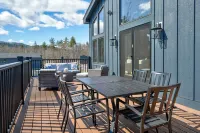 Luxurious Newly Built 4-bedroom house in charming Bartlett/North Conway Area