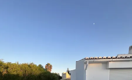 Villa with heated pool and sauna