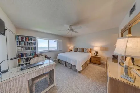 Tranquil 2-bedroom condo on Ormond Beach with a multimillion-dollar view!