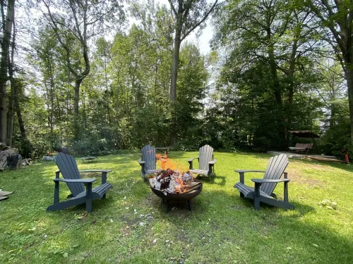 Paradise Point Cottage Retreat Hotels in Tay