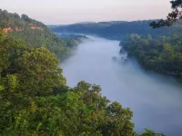 Romantic GLAMPING w Vista Views of WHITE RIVER - 3-Star