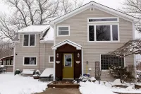 Charming Rustic Farmhouse in NS Wine & Ski Country, the Gaspereau Valley!