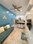 Anchor Villa: 5 min walk or rent a bike to go to turtle beach.