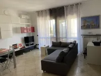 Fiera Milano-Rho apartment Các khách sạn ở Pero