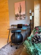 Private Guest Suite on 5 Acres - 5 min to Downtown Whitefish