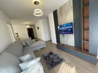 Cozy 2-bedroom building in amazing Cairo Governorate with WiFi, AC Hotel a Shubra Al Kheimah