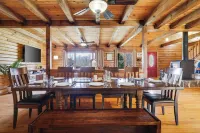 Secluded & Tranquil Retreat for 14 in the Poconos – Firepit/Games/Stargazing+