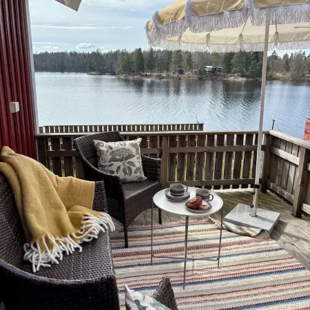 Waterfront Guesthouse with Private Dock & Rowboat