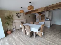 Charming gîte in Loudun-Idéal for 6 people Hotel a Loudun