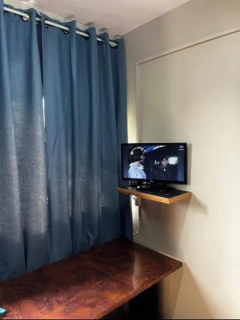 Habitación amueblada baño/entrada independiente