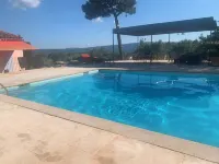 Villa 5/6 bd sommet site Natura 2000 ocres vue 360 chaînes du Luberon et Ventoux