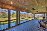 Clarkesville Ranch Cabin w/ Screened-in Porch! - parking