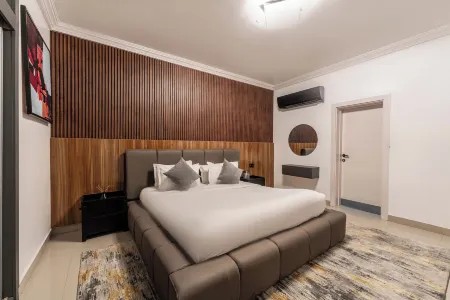 George Residence Sda Court, Banana Island, Ikoyi