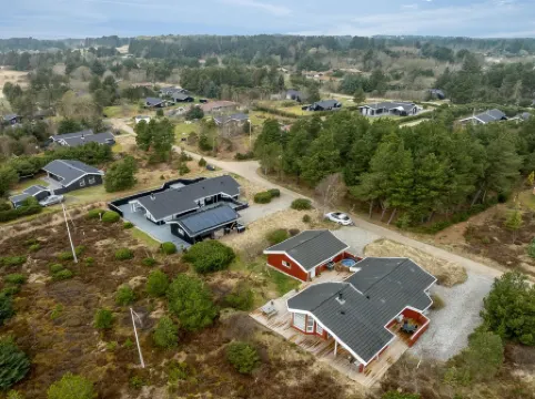 "Gunborg" - 2.5km from the sea