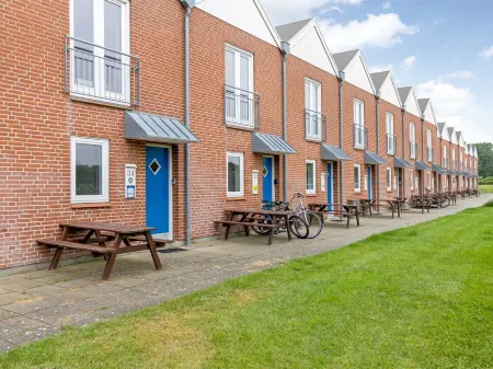 "Anthonie" Отели в г. Hojer