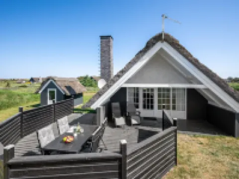 "Franciska" - 800m from the Sea