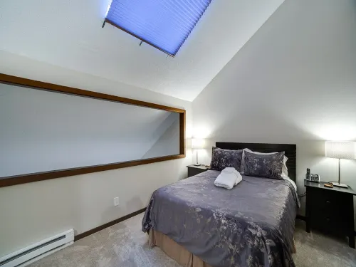 Snowater Condo #Story Condo - Sleeps 4 - Close to Community Amenities!