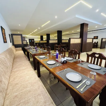 Shambhavi Hotel & Convention Centre