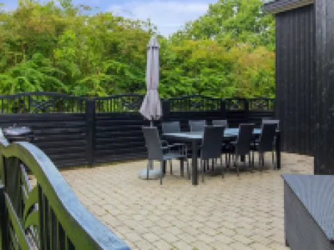 "Amanda" - 30km from the Sea