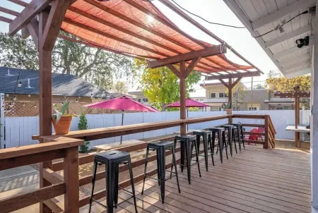 Paso Robles Retreat - Newly Remodeled- Отели рядом с достопримечательностью «PARK STREET GALLERY»