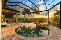 Eight Palms/ Punta Gorda Waterfront Paradise Escape