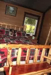 The Bear Den (Secluded in Amish Country and peaceful)