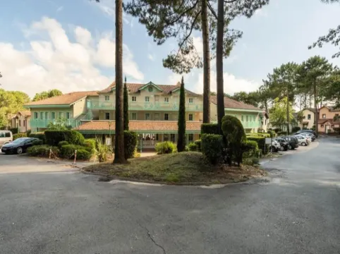 Apartment in Lacanau Near the Beach & Forest