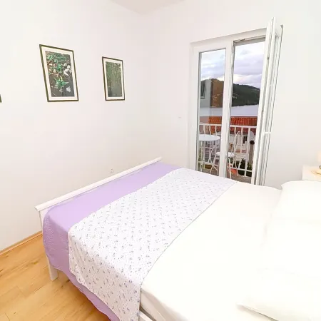 Apartments Nodilo - Comfort One Bedroom Apartment with Balcony and Sea View (Apt 3)
