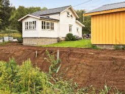 6 Person Holiday Home in Bjarkøy