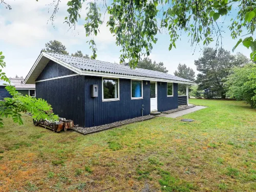 4 person holiday home in Ulfborg-By Traum - 3-Star