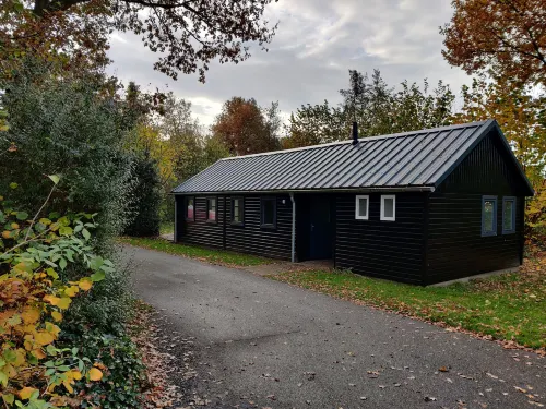 Spacious Nature Retreat - 3-Star