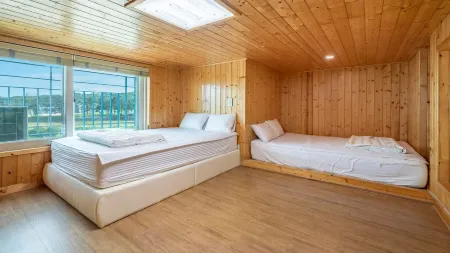 Gyeongju Gamposole Pension Отели рядом с достопримечательностью «Gameunsa»