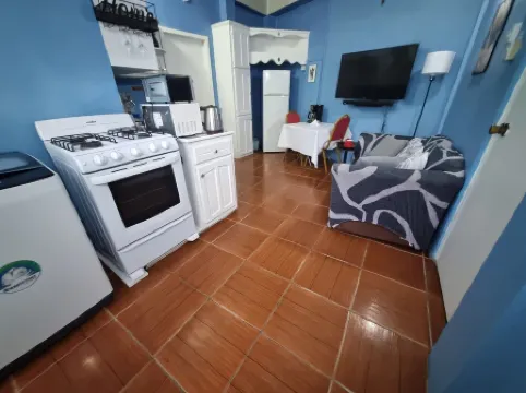 One-Bedroom Apartment in Castries with AC, WiFi.Homey Feeling.