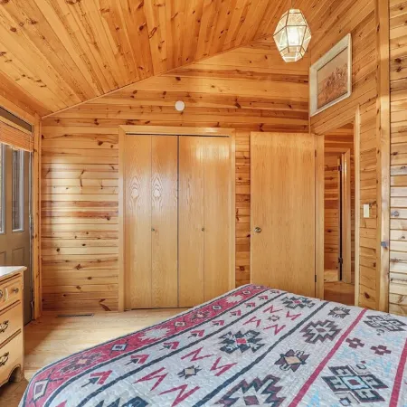 The Dakota Hogan –  4-Bedroom Mountain Retreat with Panoramic Black Hills Views