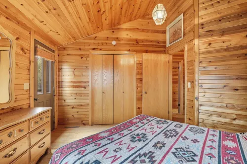 The Dakota Hogan –  4-Bedroom Mountain Retreat with Panoramic Black Hills Views