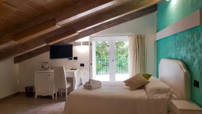 두오모 애틱 라벨로 주변 호텔