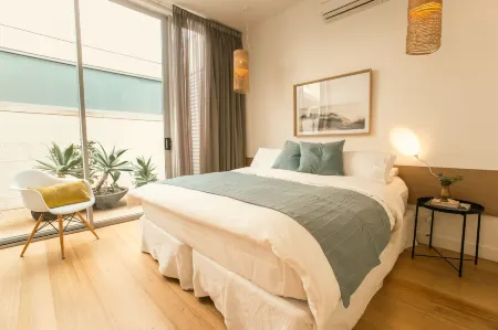 Aquabelle Five With Rye Pier Views