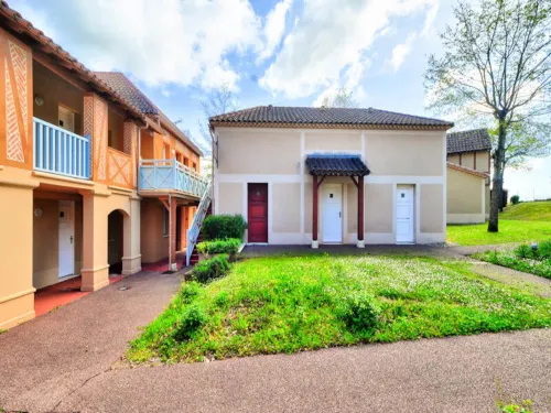 2 room house for 5 people - Selection