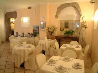 Domus Julia Hotels in Trevi