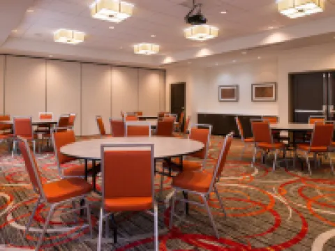 Holiday Inn Express & Suites MONROE by IHG Hotels in Monroe