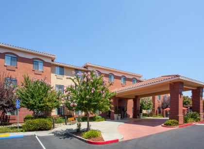 홀리데이 인 익스프레스 & 스위트 데이비스 - 유니버시티 에리어