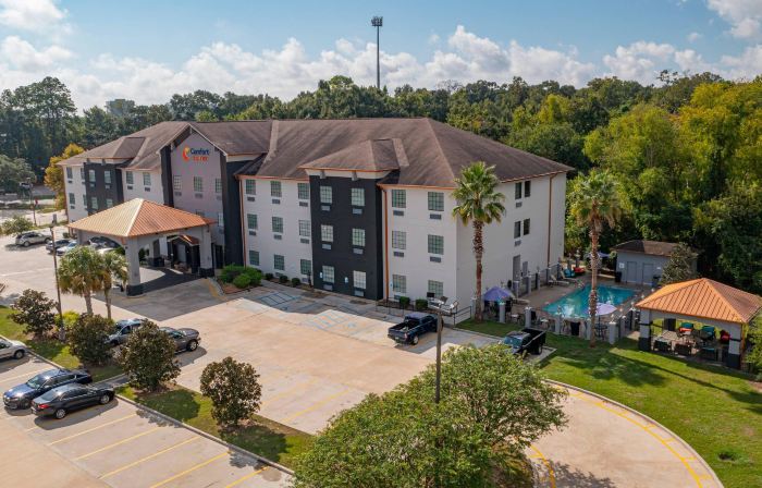 Comfort Suites Oil Center